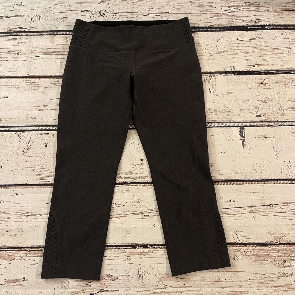 MPG Womens Size Small Activewear Gray Capri Leggings‎